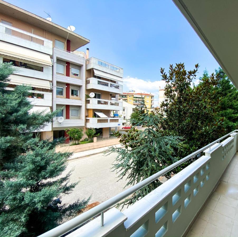 Green Apartment With View Комотини Экстерьер фото